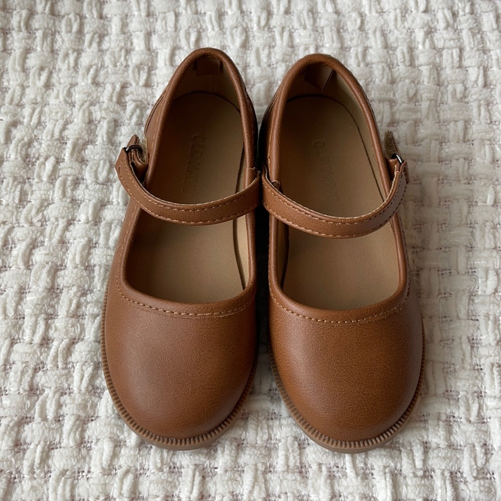 NWOT Old Navy Faux-Leather Mary-Janes Toddler 8